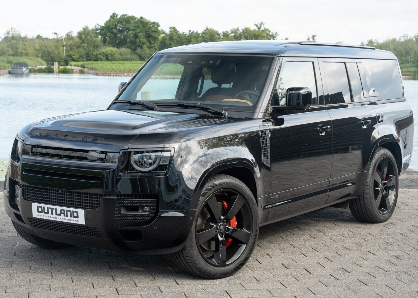 Land Rover Defender 130 - P400 X | 8-persoons | X-versie | Full Options | Vintage Tan leder | BTW-auto | Origineel N - AutoWereld.nl