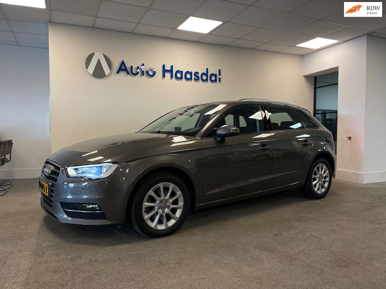 Audi A3 Sportback - 1.2 TFSI Ambition Pro Line S|TREKHAAK|AUTOMAAT - AutoWereld.nl