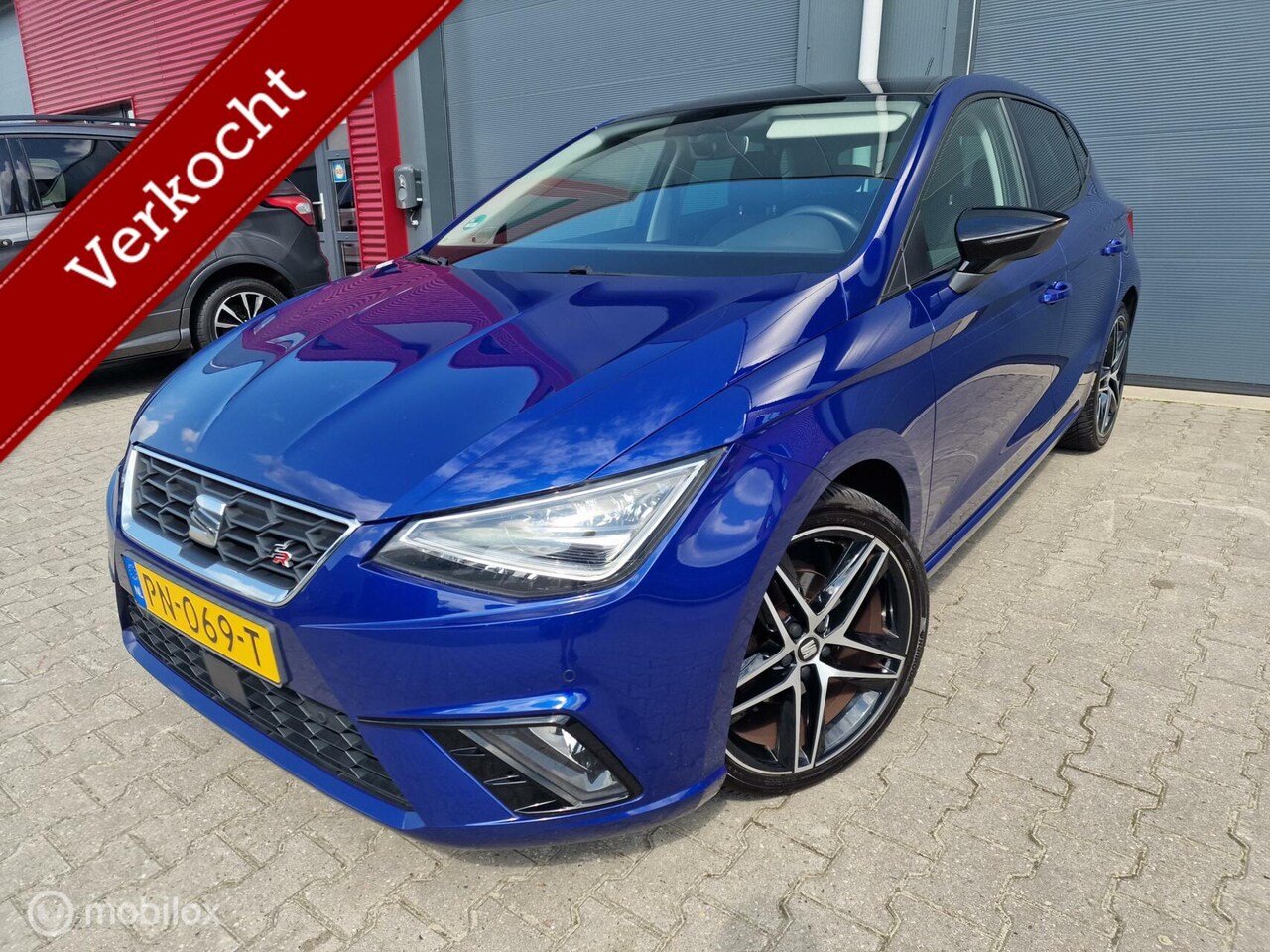 SEAT Ibiza - 1.0TSI FR Business Intense/ 116Pk 6bak /Pano-dak - AutoWereld.nl