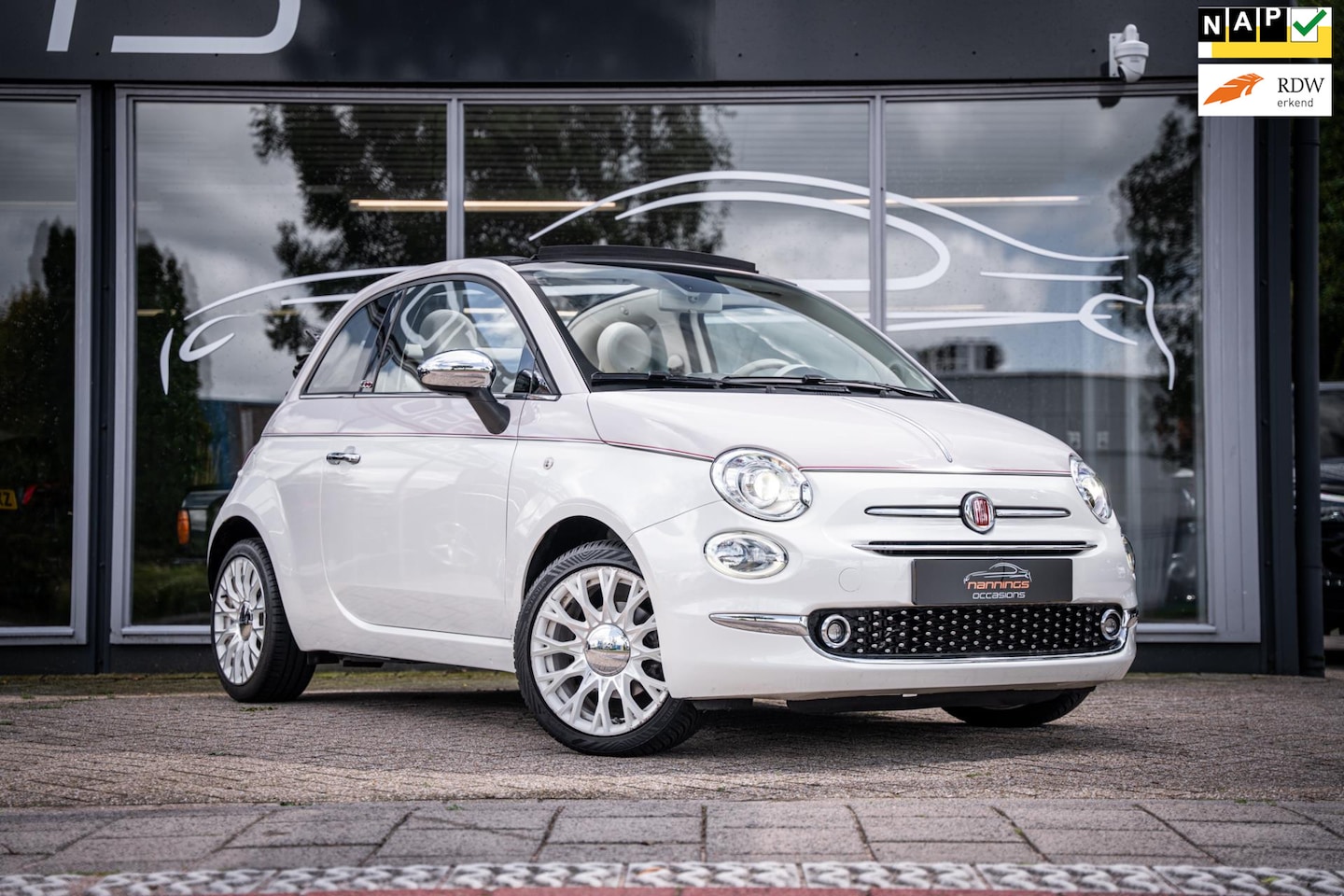 Fiat 500 C - 0.9 TwinAir Turbo 60'TH Anniversario|Beats|Cruise|Leder|Automaat|Navi|Climate - AutoWereld.nl