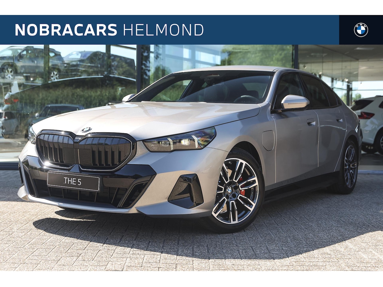 BMW 5-serie - 530e M Sport Automaat / Trekhaak / Achteruitrijcamera / Adaptieve LED / M Sportonderstel / - AutoWereld.nl