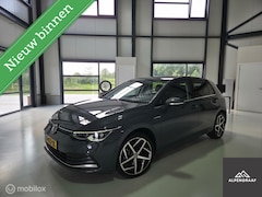 Volkswagen Golf - 1.5 eTSI Style Head-up|IQ LED|Dealeronderhouden