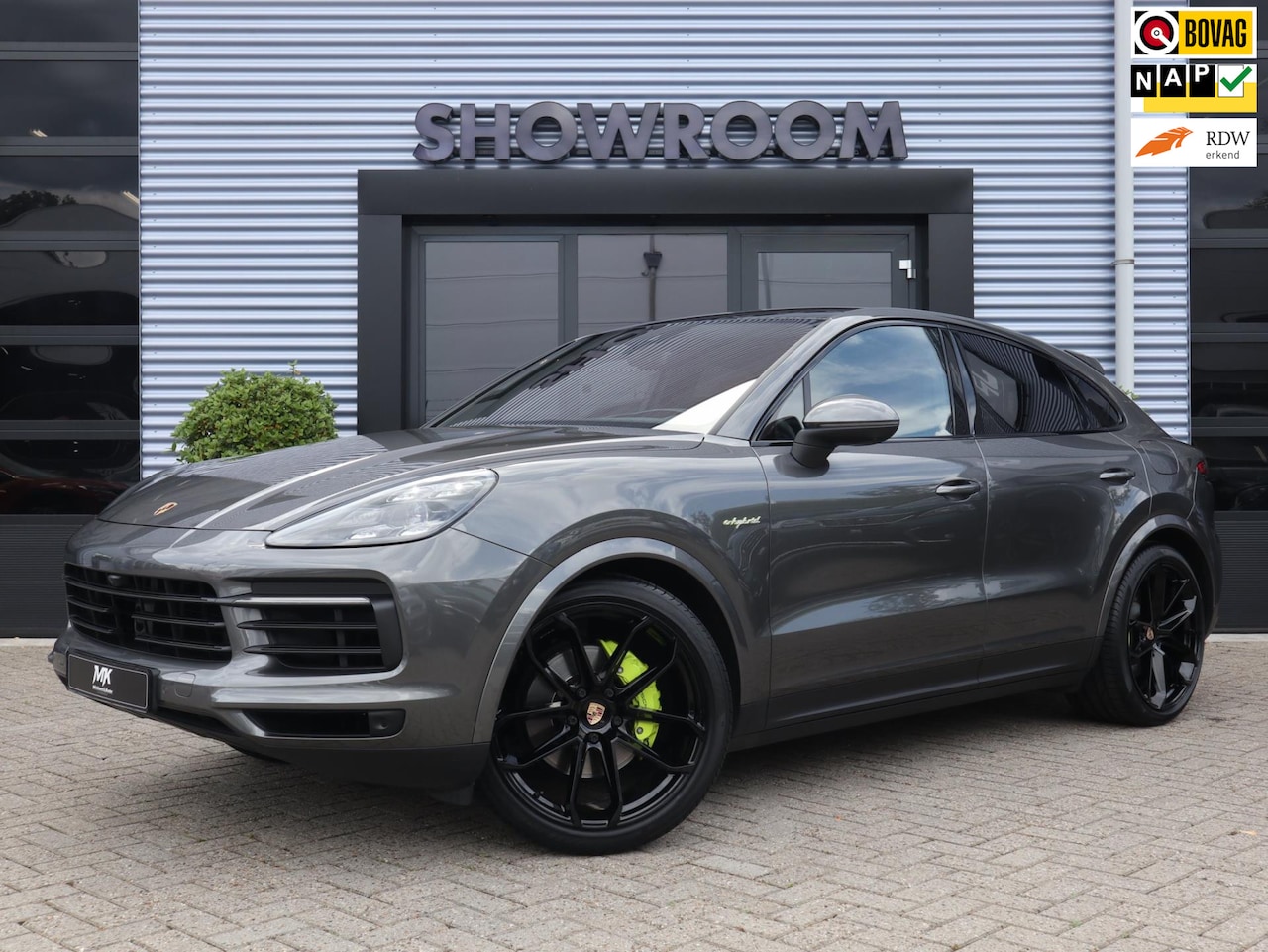 Porsche Cayenne Coupé - 3.0 E-Hybrid Bose, Luchtvering, 22 Inch - AutoWereld.nl