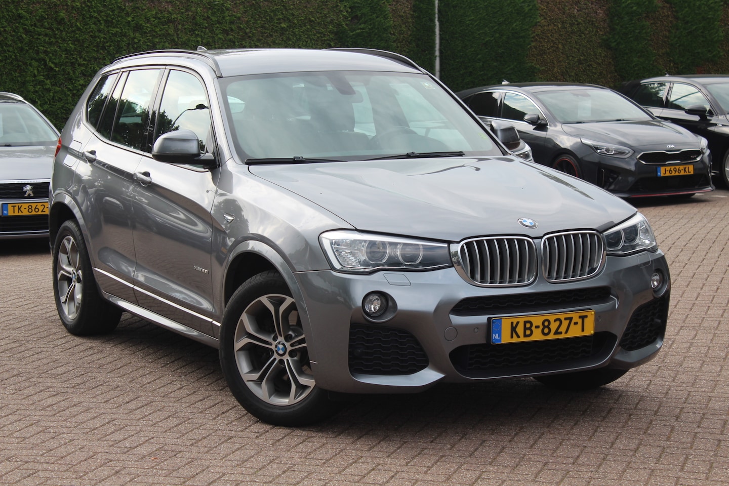 BMW X3 - xDrive28i Centennial Exe. M Sport / Leder / Navigatie / Parkeerhulp V+A / 20'' / Cruise Co - AutoWereld.nl