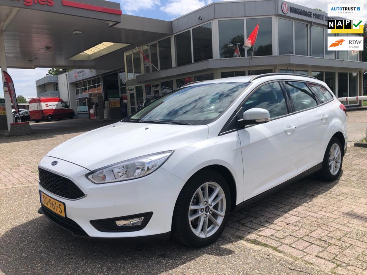 Ford Focus Wagon - 1.0 Lease Edition 1.0 Lease Edition - AutoWereld.nl