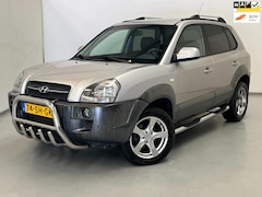 Hyundai Tucson - 2.0i Style / Export / Clima / Trekhaak