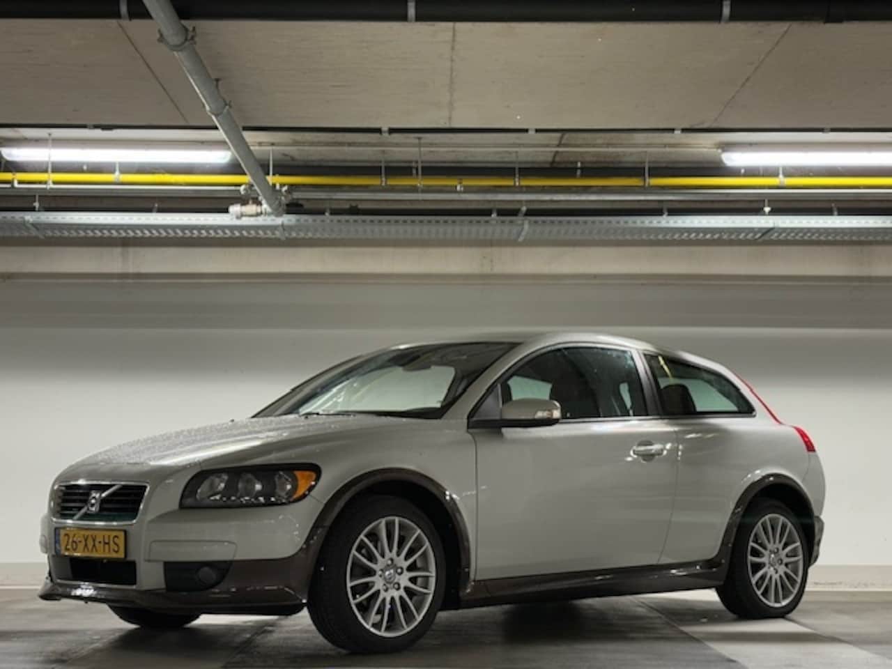 Volvo C30 - 1.6 Momentum - airco - cruise - nap! - AutoWereld.nl
