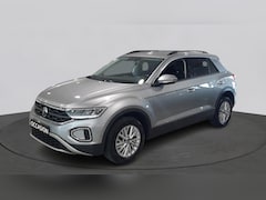 Volkswagen T-Roc - 1.5 TSI Automaat Life | Multimedia | Camera | Privacy Glass