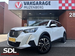 Peugeot 2008 - 1.2 PureTech Allure // NAVI // CLIMA // CRUISE // CAMERA // APPLE CARPLAY / ANDROID AUTO /