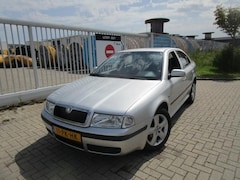 Skoda Octavia - 1.6 Celebrate