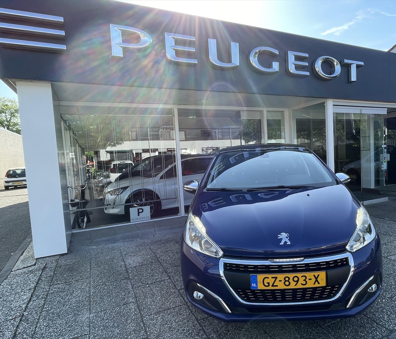 Peugeot 208 - 1.2 VTI 81KW/110PK 5-D - AutoWereld.nl