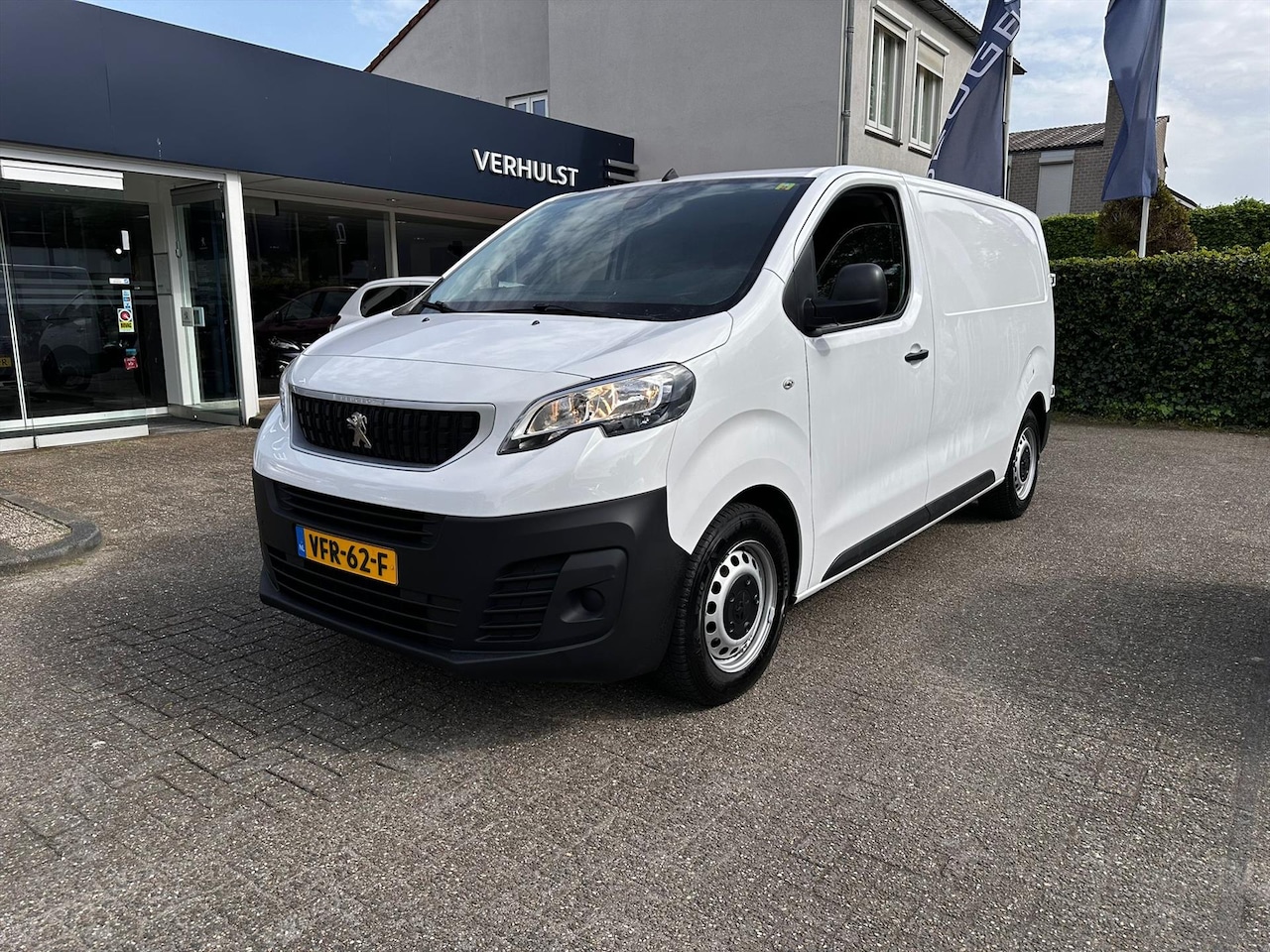 Peugeot Expert - 2.0 BlueHDi 120pk Premium /*All-in prijs* - AutoWereld.nl