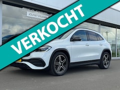 Mercedes-Benz GLA-Klasse - 200 Business Solution AMG automaat /wegklapbare trekhaak / panoramadak / stoelen met memor