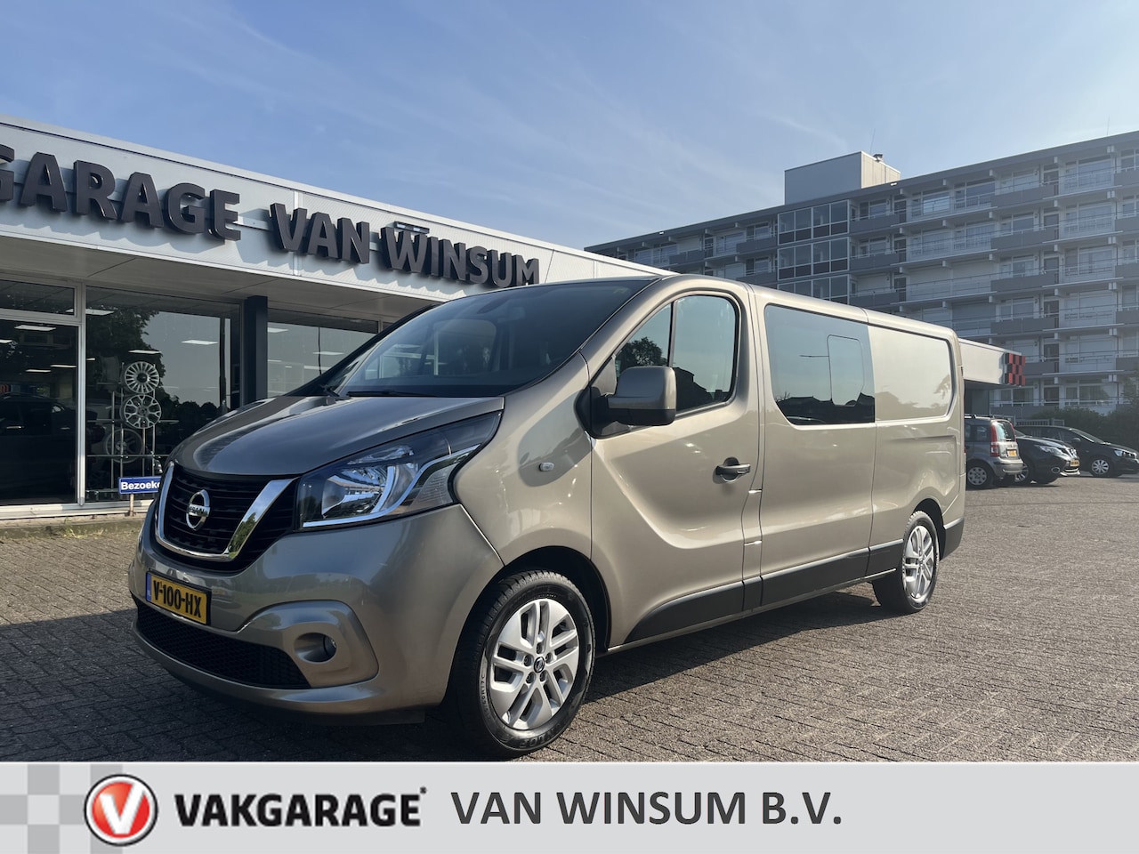 Nissan nv300 - 1.6 dCi 145 L2H1 Optima DC Luxe S&S 5 Zitplaatsen!!! Lmv Cruise Pdc Acamera Navi Airco Nap - AutoWereld.nl