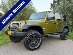 Jeep Wrangler Unlimited - 3.8 Automaat | Youngtimer | Camera | Airco | Sidebars | LED | 17" Velgen |