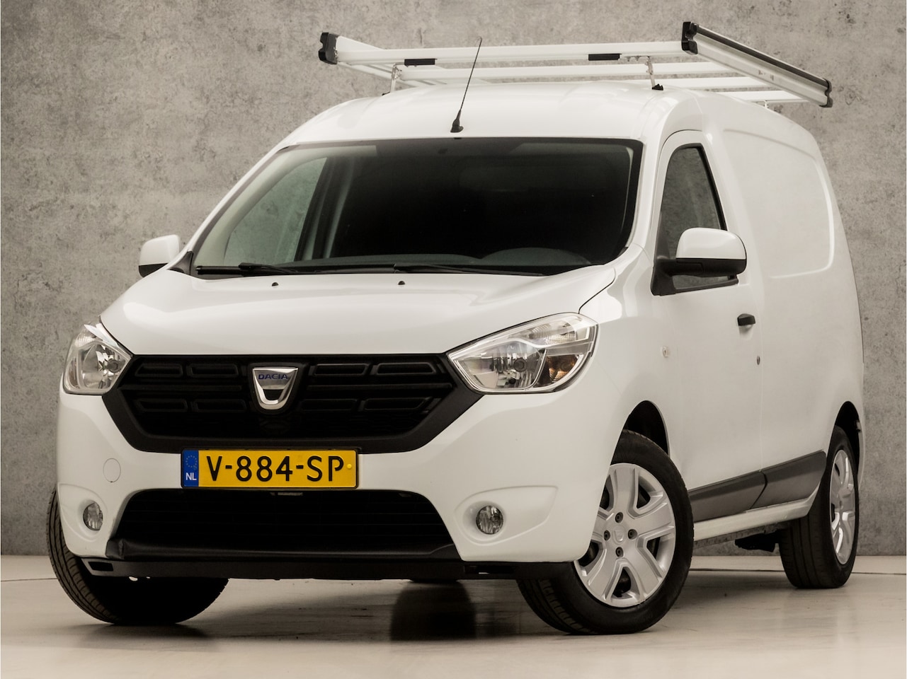 Dacia Dokker - 1.5 dCi 90 (NAVIGATIE, AIRCO, TREKHAAK, ELEK RAMEN, SPORTSTOELEN, NIEUWE APK, BLUETOOTH, N - AutoWereld.nl