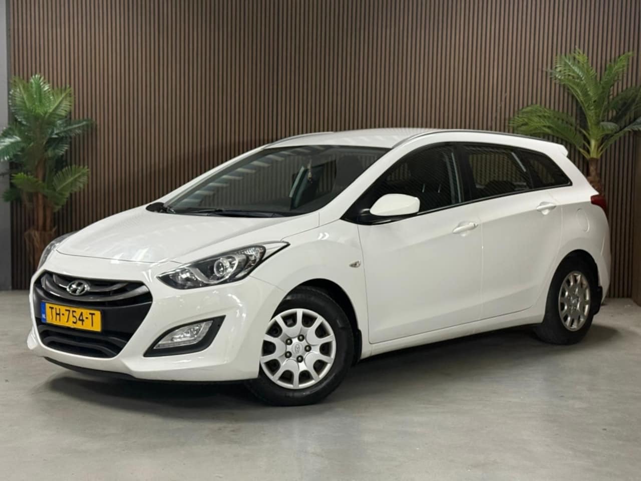 Hyundai i30 Wagon - 1.4 Garantie, nieuw ketting - AutoWereld.nl