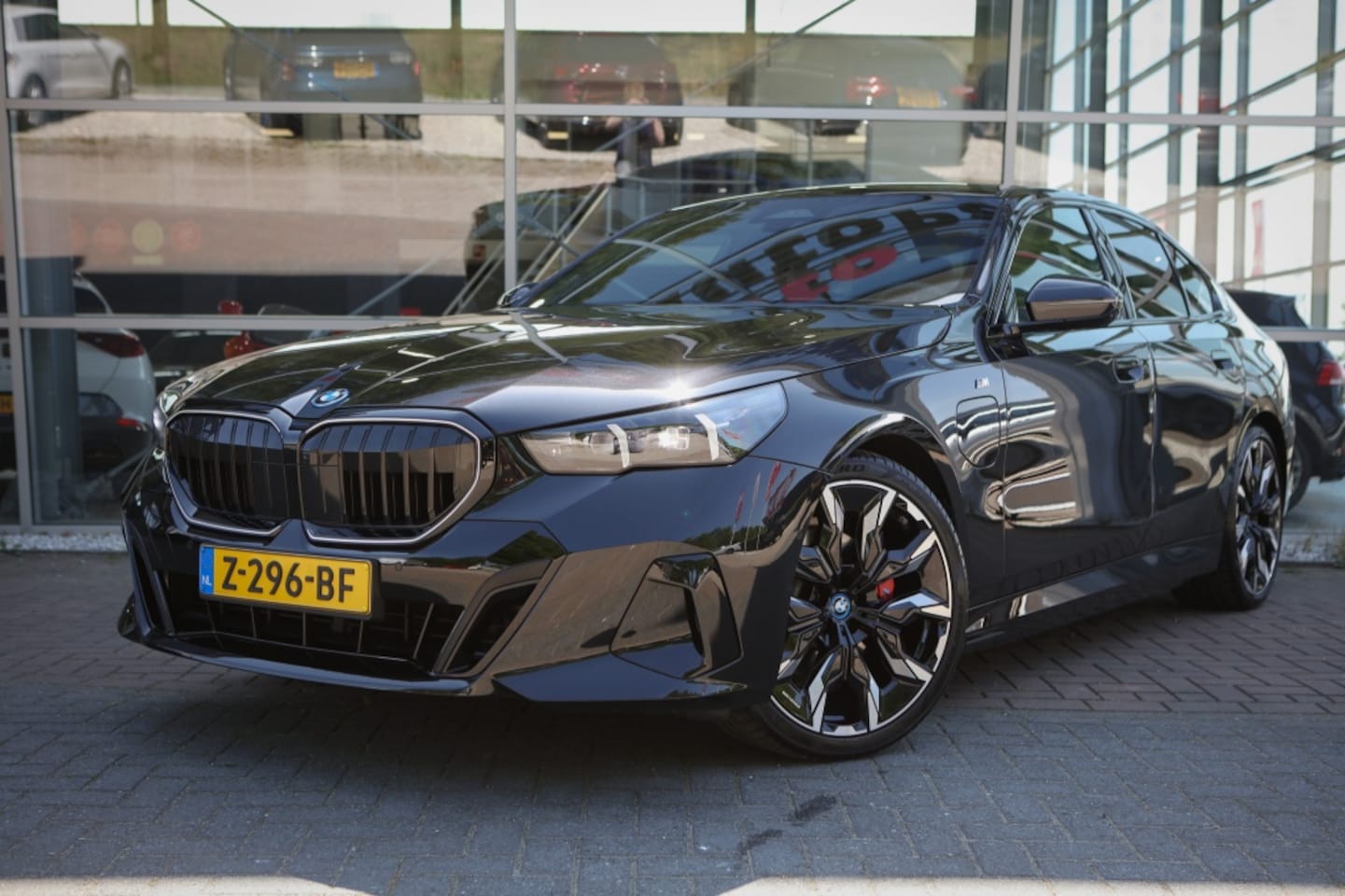 BMW 5-serie - 530e M-Sport Pro | Pano | HUD | Sfeerverlichting | - AutoWereld.nl