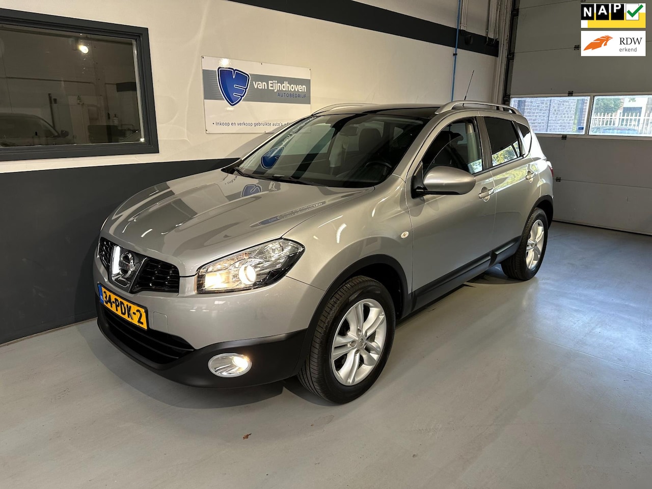 Nissan Qashqai - 2.0 Connect Edition Trekh|Cruise|Navi - AutoWereld.nl