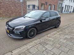 Mercedes-Benz A-klasse - 180 Business Solution AMG