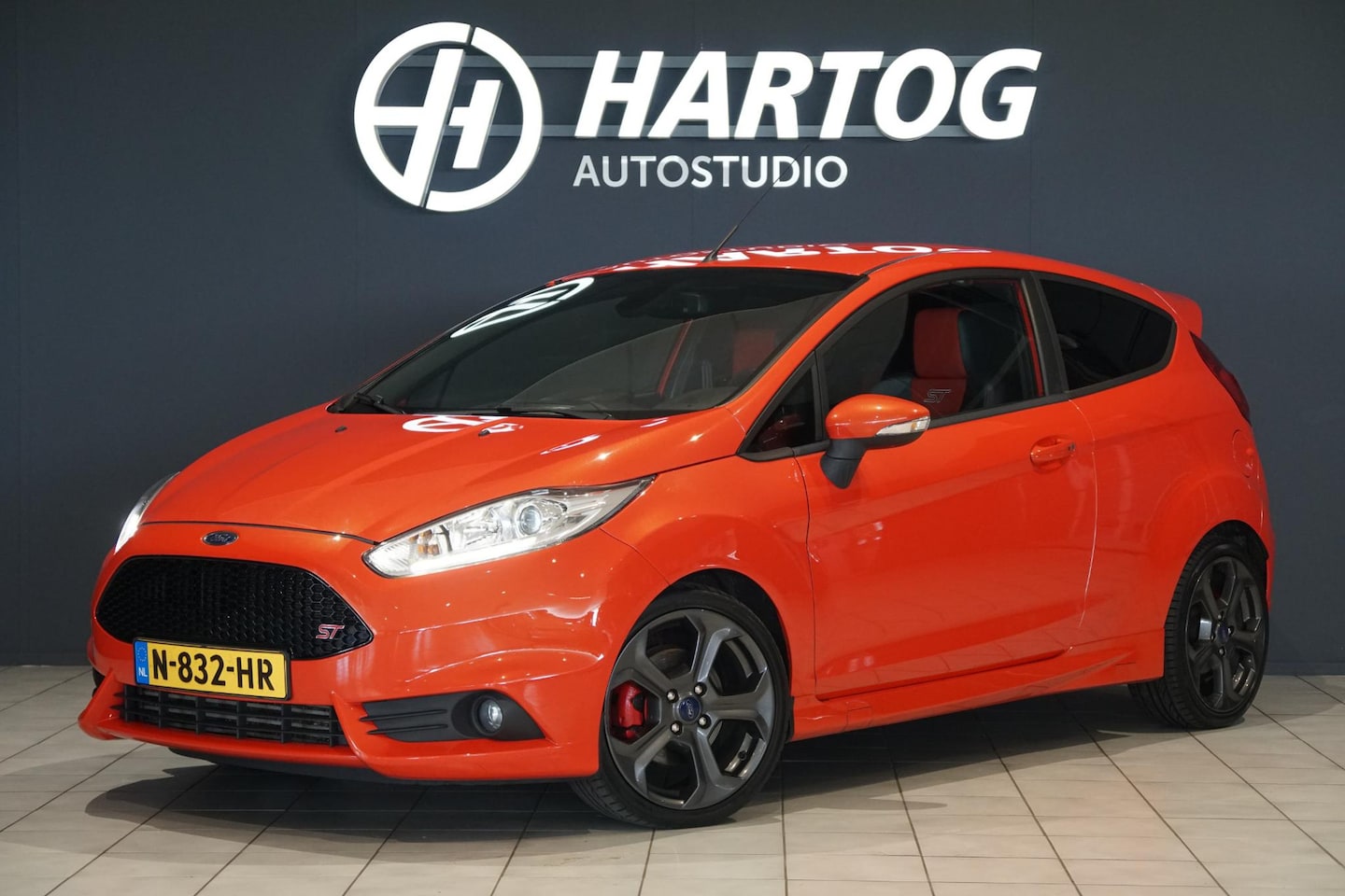 Ford Fiesta - 1.6 ST2 + KEYLESS / CRUISE / SPORTUITLAAT / MOLTEN ORANGE - AutoWereld.nl