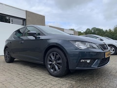 SEAT Leon - 1.5 TSI Style NWE APK CarPlay Keyless Cruise control Airco Elektrische pakket