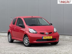 Toyota Aygo - 1.0-12V | Airco | Elektrische ramen | LM Velgen