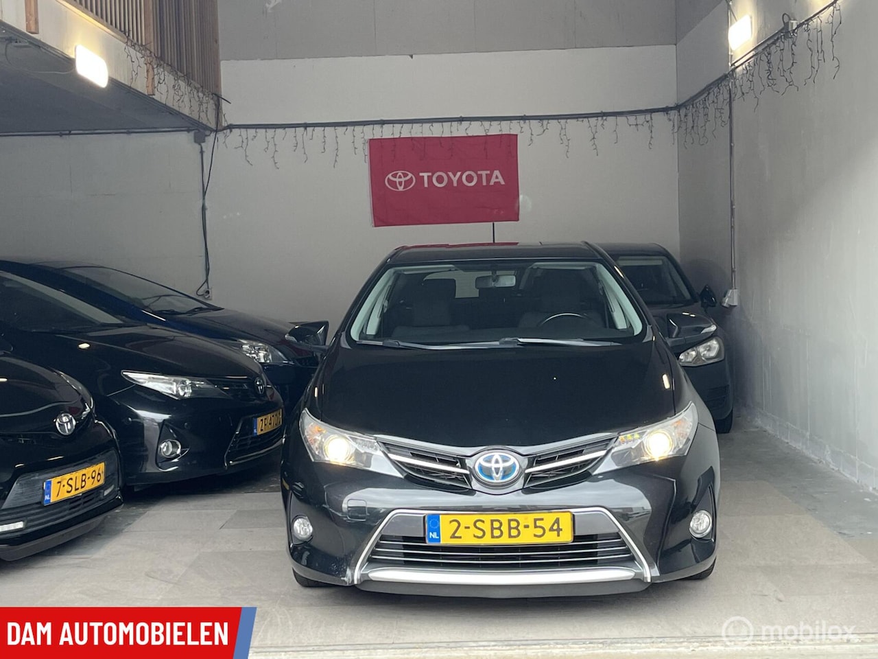 Toyota Auris - 1.8 Hybrid Automaat, Camera, Navi, Xenon, Cruis c. Dealer onderhouden NAP! - AutoWereld.nl