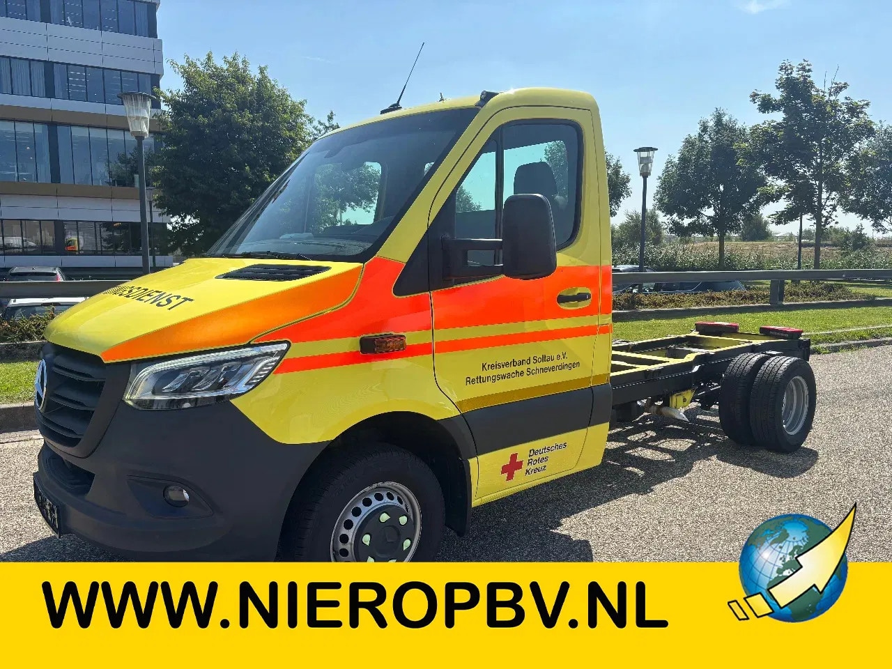 Mercedes-Benz Sprinter - 519 Chashi Cabine ( 3,66 Wielbasis ) Automaat Airco Luchtvering V6 - AutoWereld.nl