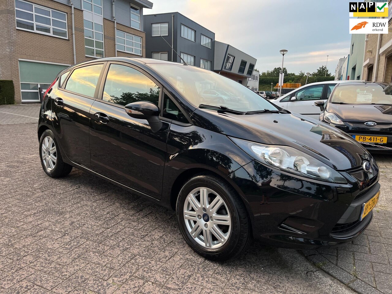 Ford Fiesta - 1.25 Champion 5 deurs - AutoWereld.nl