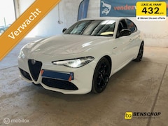 Alfa Romeo Giulia - 2.0T B-Tech Sportstoelen Navi Carplay Leer Memory Xenon