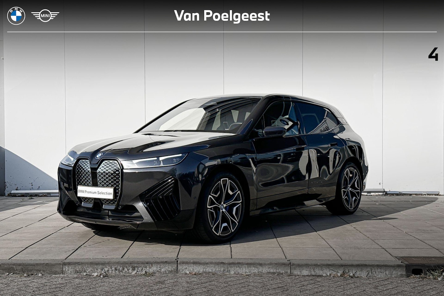 BMW iX - xDrive50 22 Inch / Getinte Ramen Achter / Stoelventilatie / Stoelverwarming / Driving Assi - AutoWereld.nl