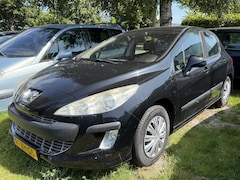 Peugeot 308 - BWJ 2008 1.6 120 PK VTi XS HANDEL OLIELEKKAGE