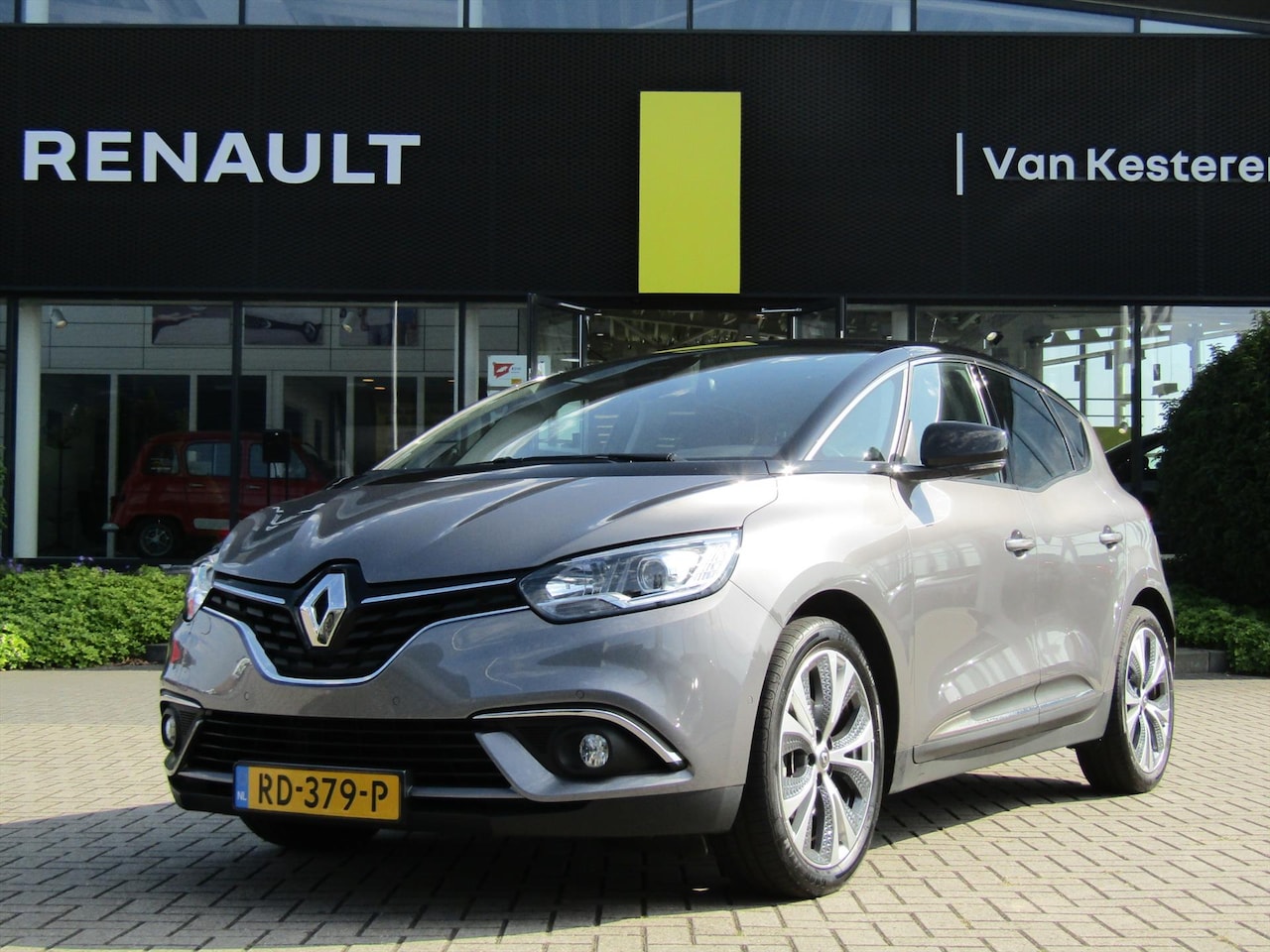 Renault Scénic - 1.2 TCe 130pk Intens / Trekhaak / Navigatie / Camera / Blindspot - AutoWereld.nl