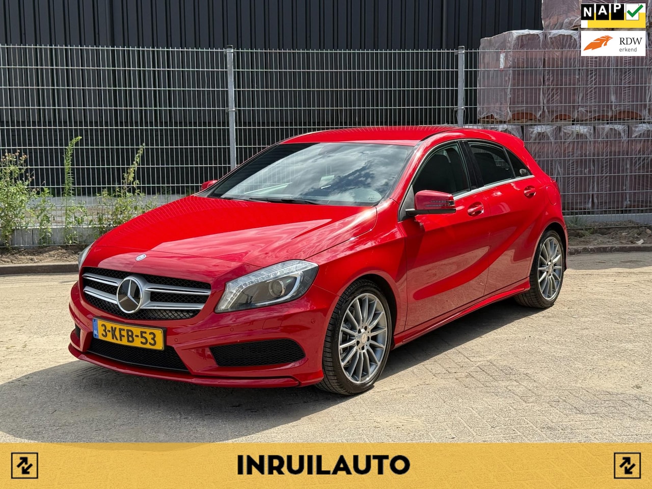 Mercedes-Benz A-klasse - 180 Ambition|NAP|Leder|StoelV|Trekhaak| - AutoWereld.nl