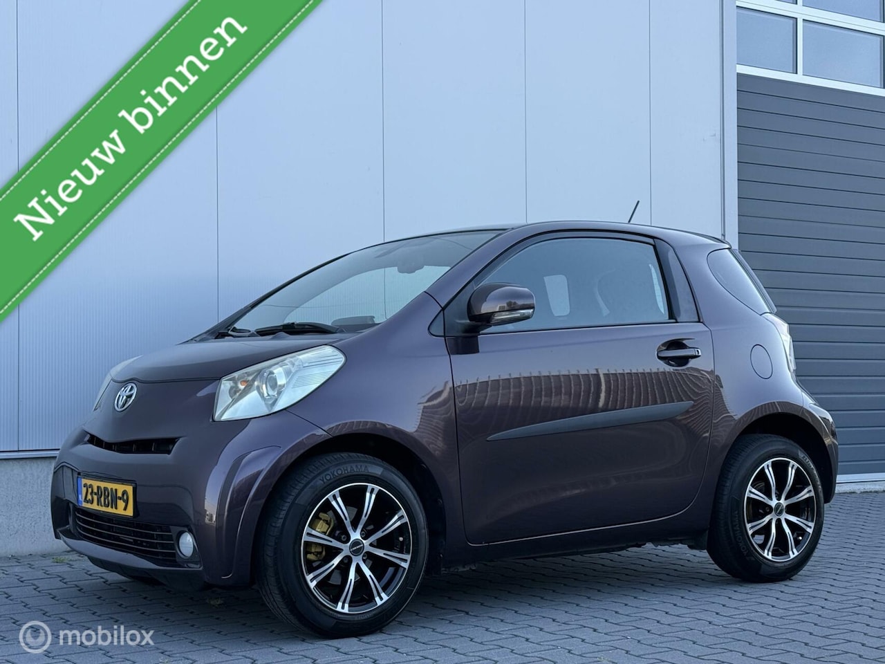 Toyota iQ - 1.0 VVTi 2010 Clima - LM velgen - goed onderhouden - AutoWereld.nl