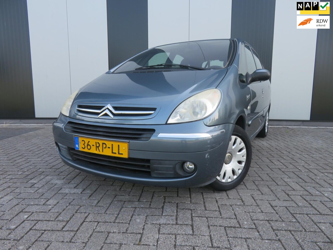 Citroën Xsara Picasso - 2.0i-16V Attraction 2.0i-16V Attraction - AutoWereld.nl