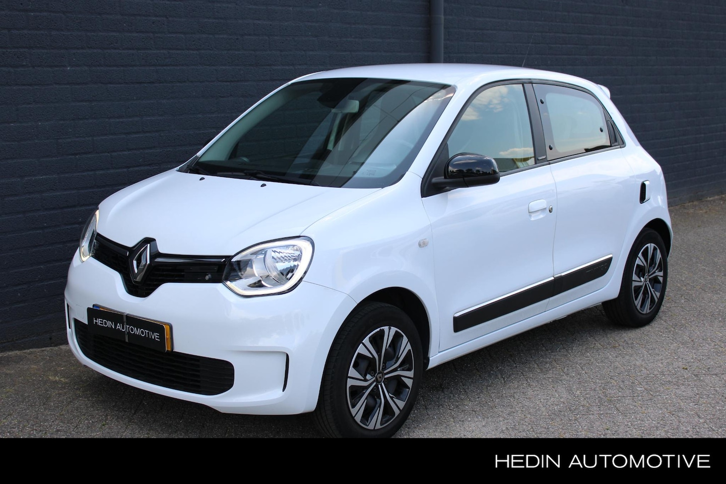 Renault Twingo - 1.0 SCe Limited NL-Auto | 5-deurs | Airco | Radio-DAB-USB | Bluetooth - AutoWereld.nl