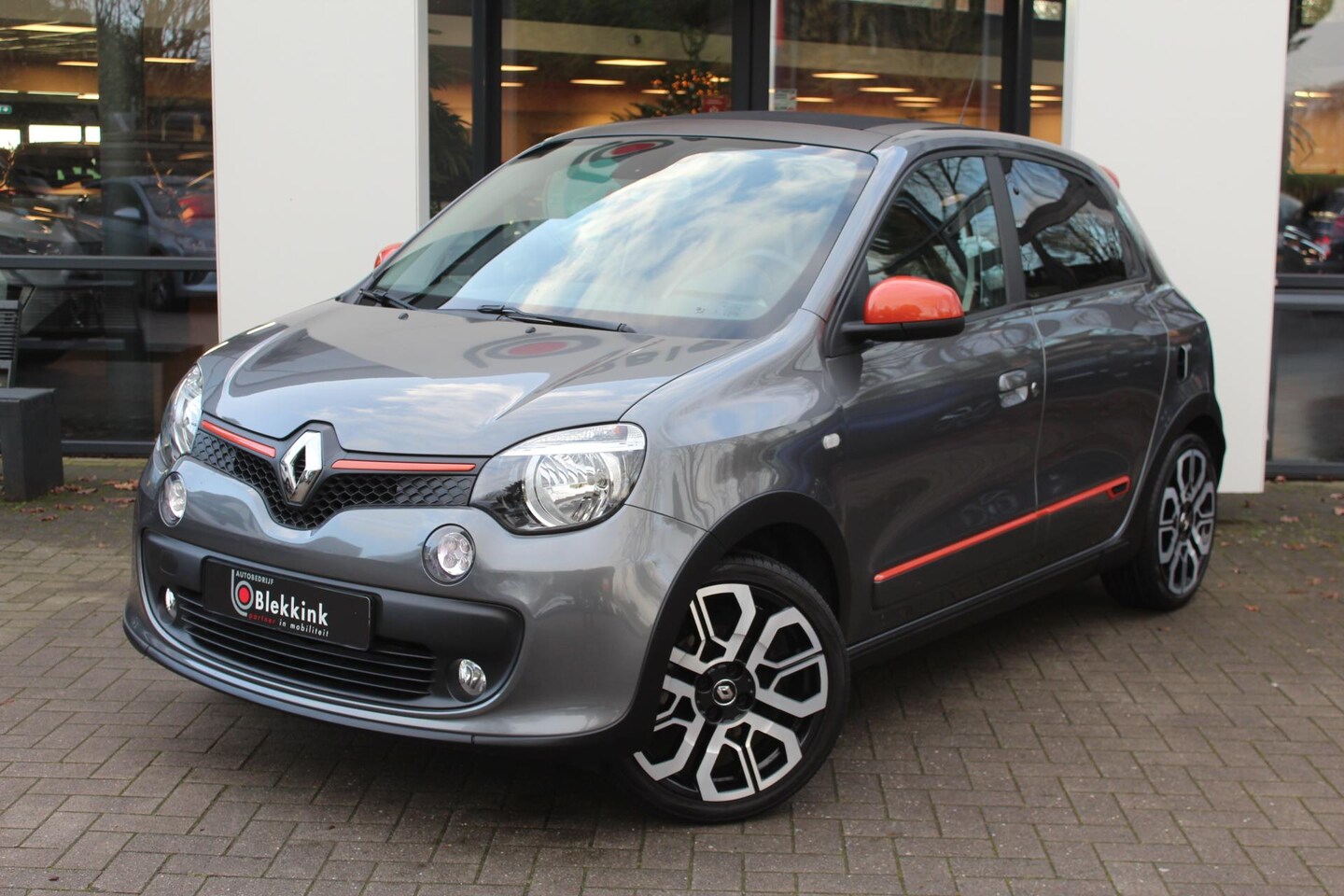 Renault Twingo - Sport 0.9 TCe GT 110 pk EDC ZELDZAAM AUTOMAAT, Elect. vouwdak, Stoel verw. LMV - AutoWereld.nl