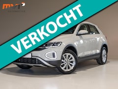 Volkswagen T-Roc - 1.5 TSI Life Edition / 150pk / Achteruitrijcamera / Cruise / Apple Carplay