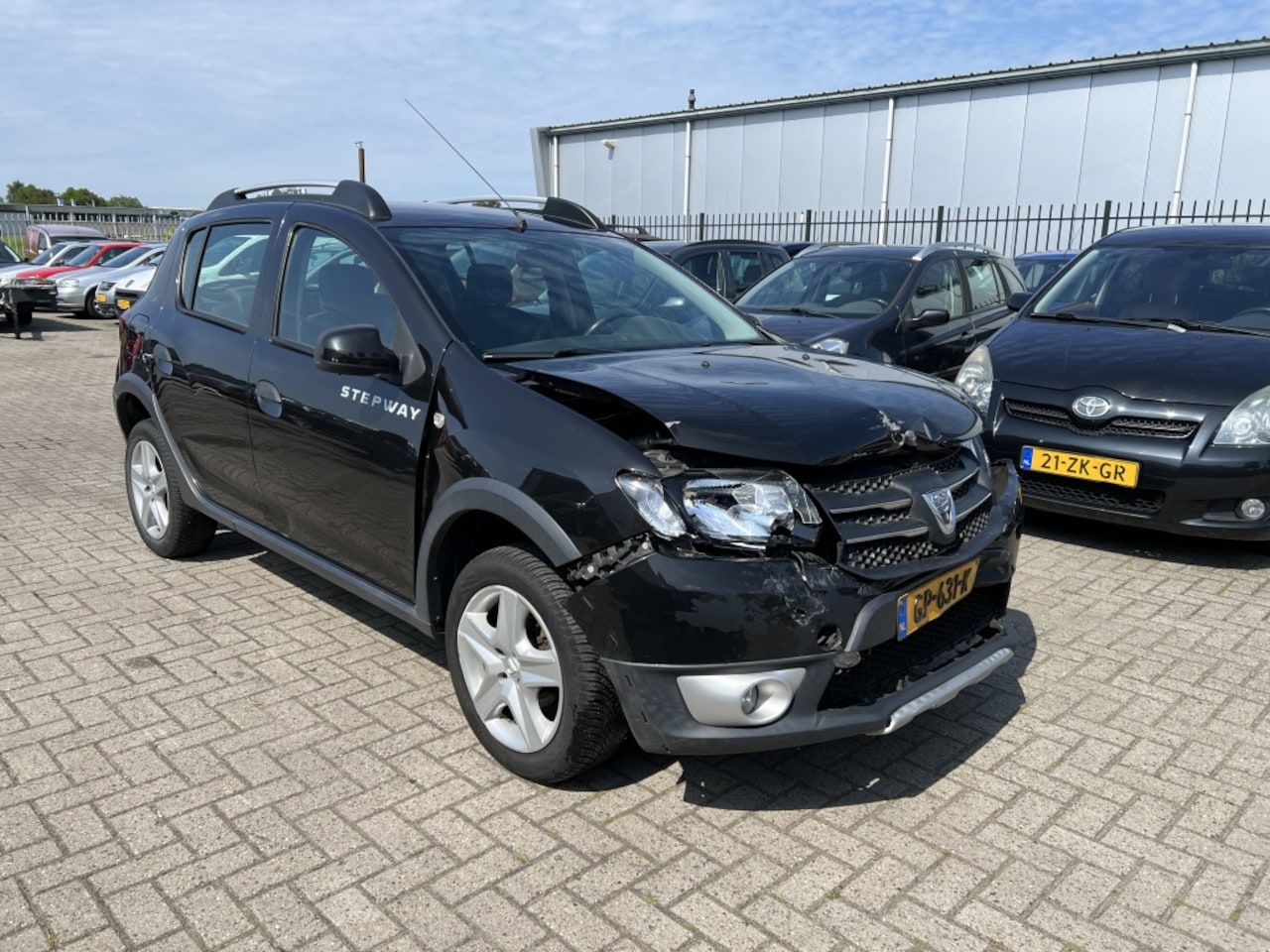 Dacia Sandero - 0.9 TCe |Voorschade |Airco |BJ:2013 - AutoWereld.nl