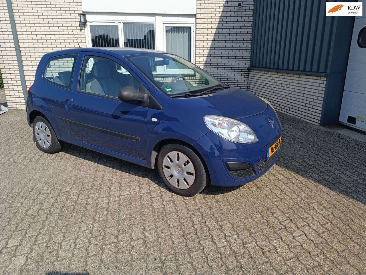 Renault Twingo - 1.2 Acces airco - AutoWereld.nl