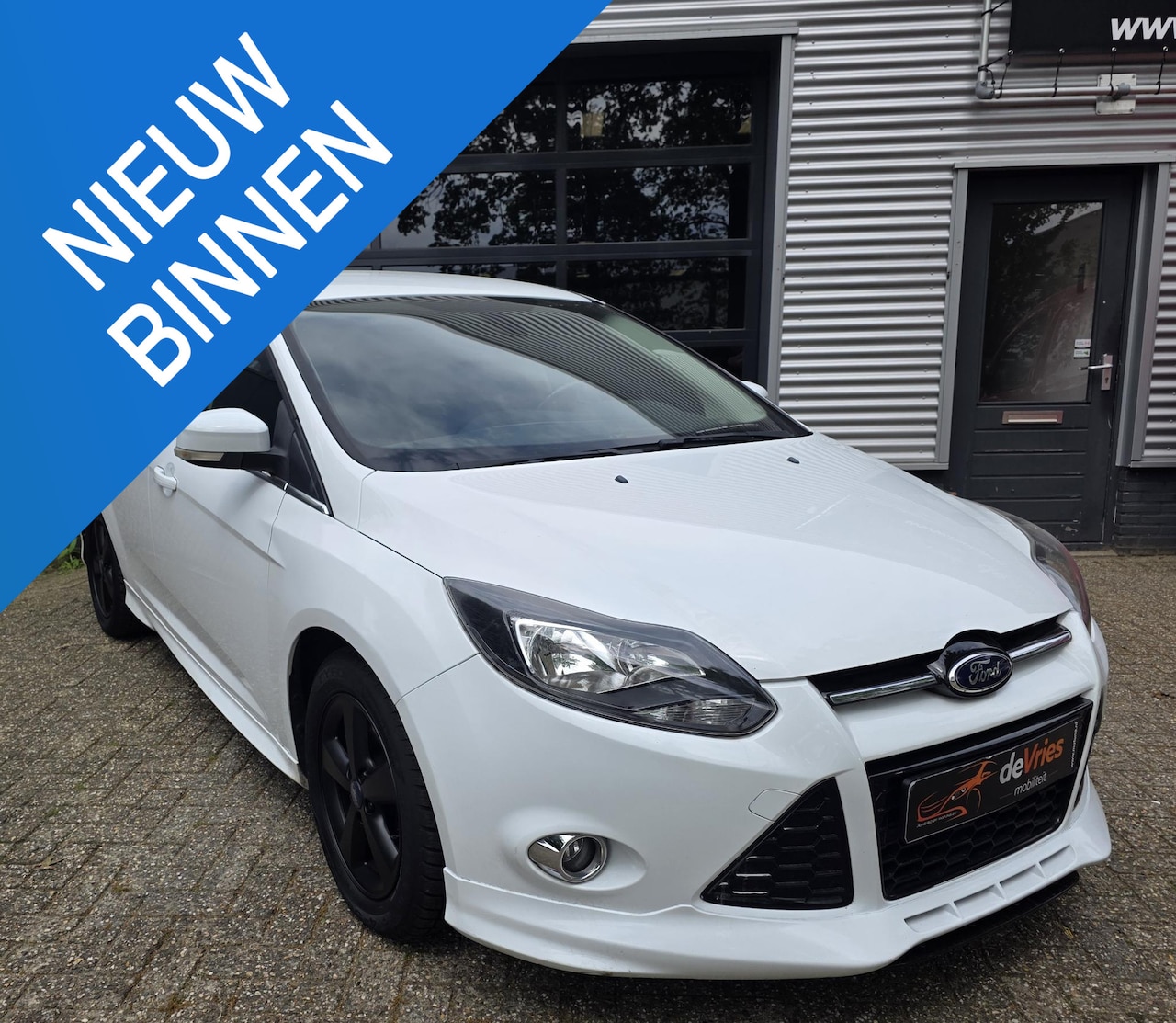 Ford Focus Wagon - 1.6 EcoBoost Titanium **ST-PAKKET** - AutoWereld.nl