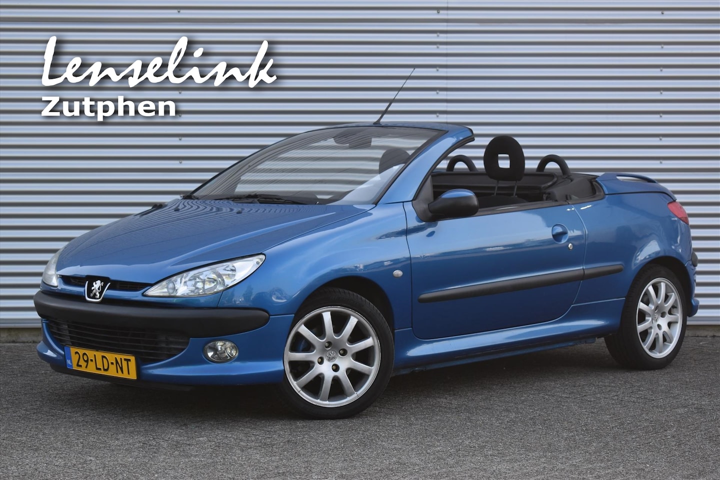 Peugeot 206 CC - 2.0 16V 136PK | Nieuwe APK | Cabrio | *meeneemprijs* - AutoWereld.nl