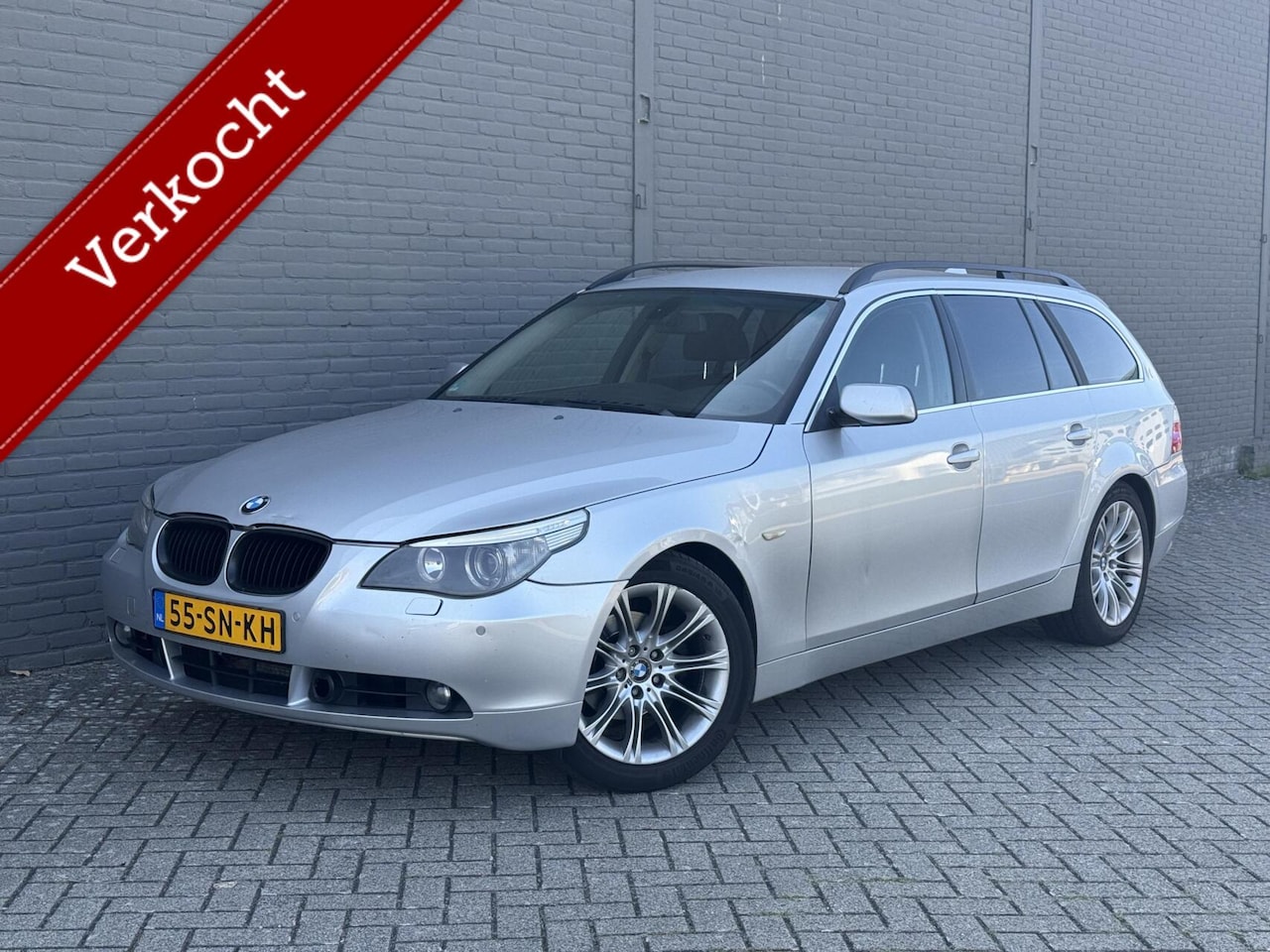 BMW 5-serie Touring - 525i AUTOMAAT/ INRUILKOOPJE - AutoWereld.nl