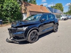 Volvo XC40 - 2.0 B3 Ult. Dark
