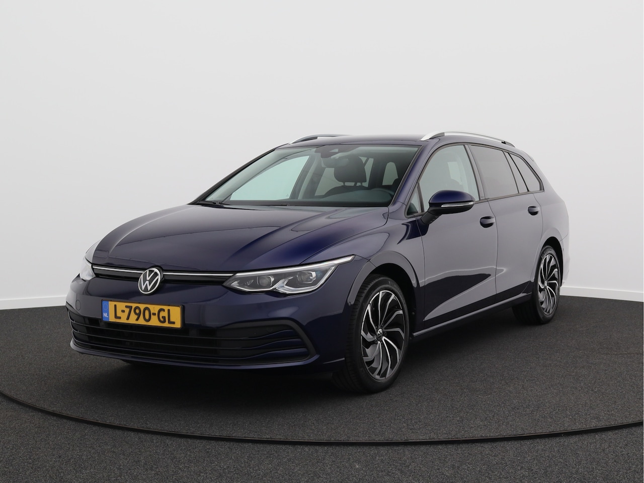 Volkswagen Golf Variant - 1.0 eTSI Life Business/ leder/ afneembare trekhaak/ zeer mooi! - AutoWereld.nl