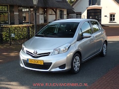 Toyota Yaris - 1.3 VVT-i Aspiration 5deurs TREKHAAK automaat