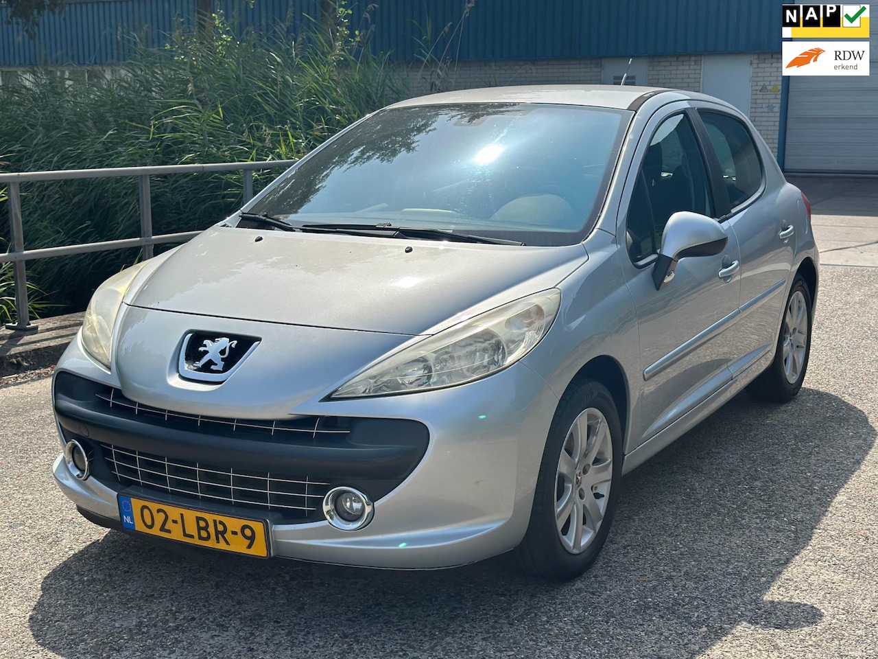 Peugeot 207 - 1.6 VTi XS Clima! 5DRS LM velgen! NAP! 1 jaar APK! - AutoWereld.nl