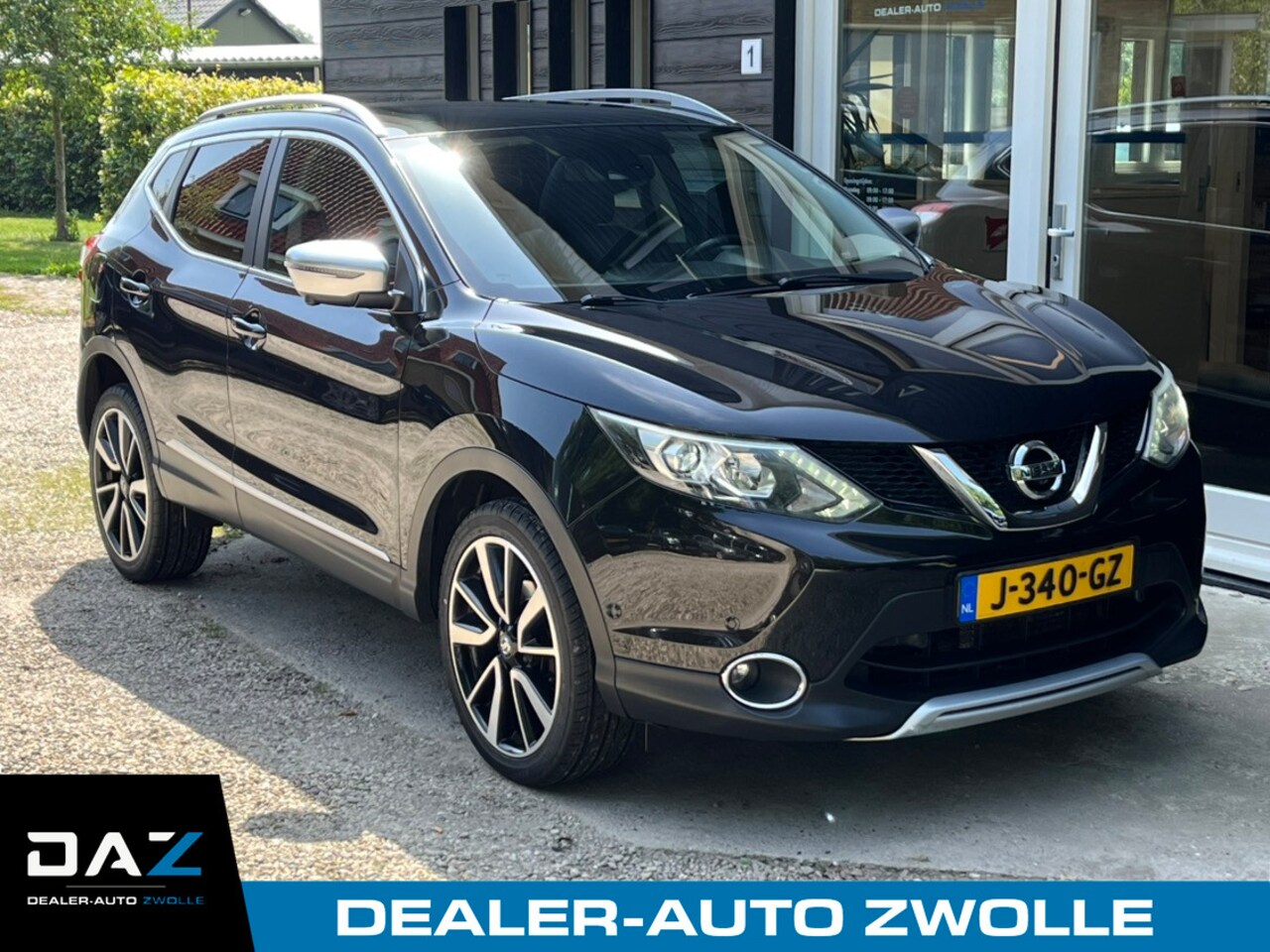 Nissan Qashqai - 1.2 Tekna Aut/Ecc/Leer/Navi/Pano - AutoWereld.nl